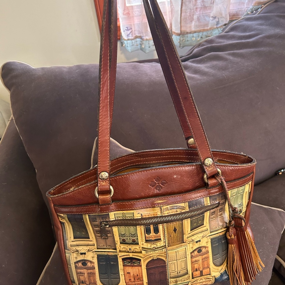 Patricia Nash Brown Shoulder Bag with Artistic Panel - Picture 6 of 8